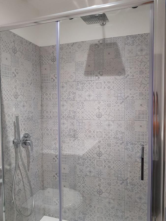 2B Fifteen Floor Suite Napoli Bagian luar foto