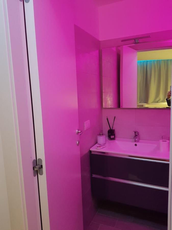 2B Fifteen Floor Suite Napoli Bagian luar foto