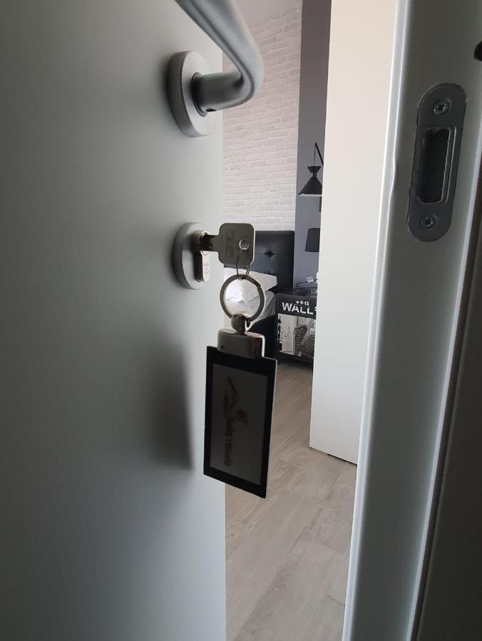 2B Fifteen Floor Suite Napoli Bagian luar foto