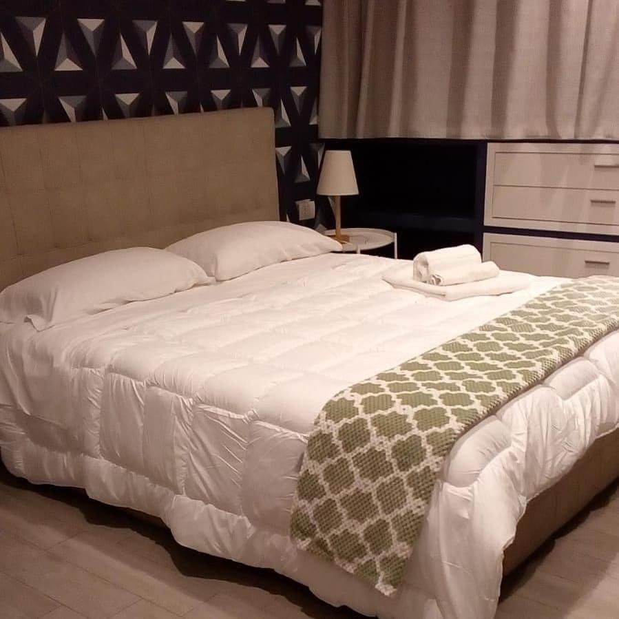 2B Fifteen Floor Suite Napoli Bagian luar foto