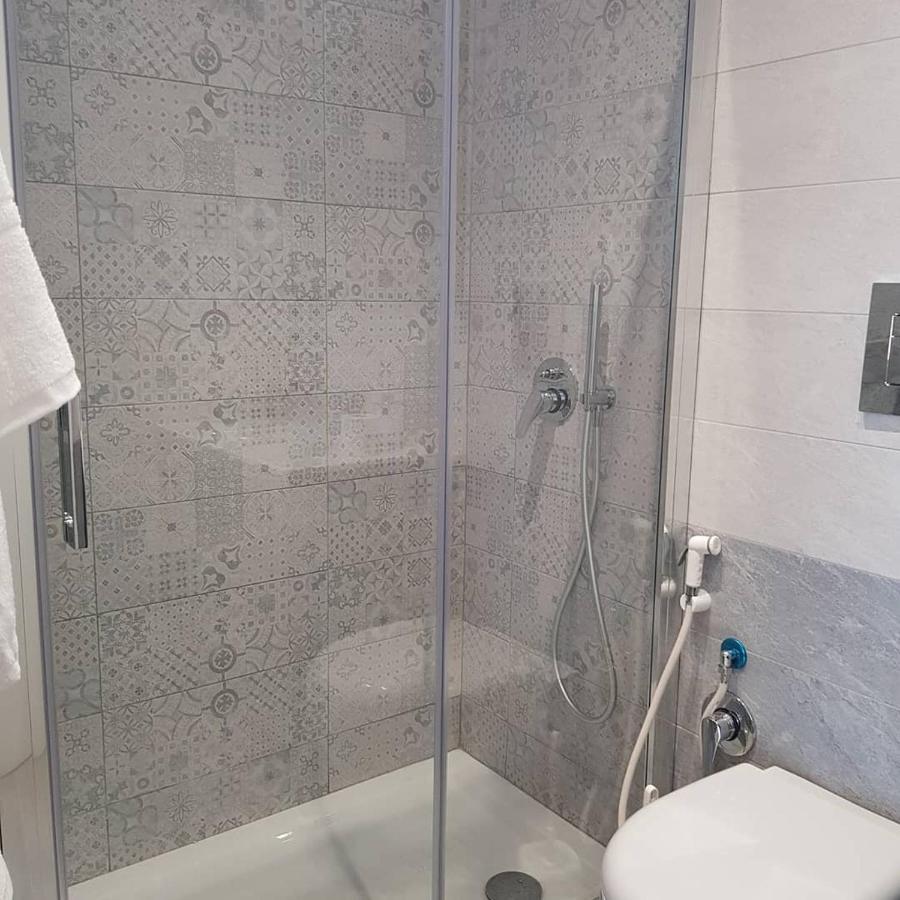 2B Fifteen Floor Suite Napoli Bagian luar foto