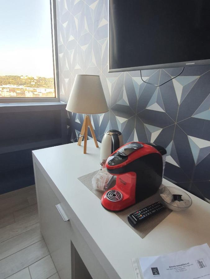 2B Fifteen Floor Suite Napoli Bagian luar foto